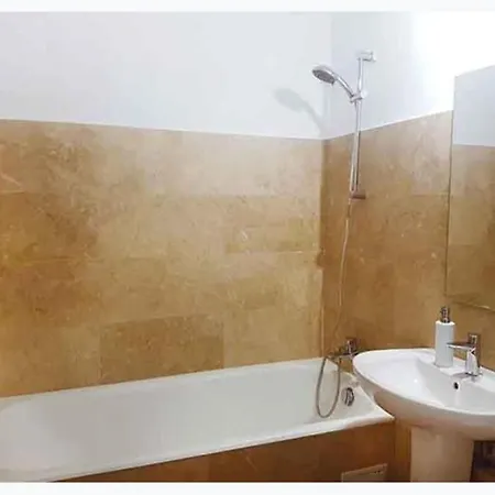 דירה Near Sanador Piata Victoriei בוקרשט